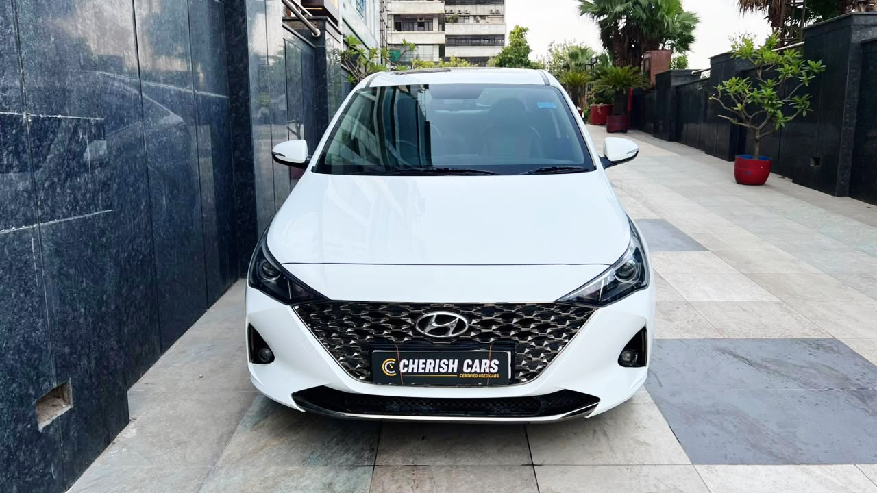 HYUNDAI VERNA- SX - SUNROOF - 2022
