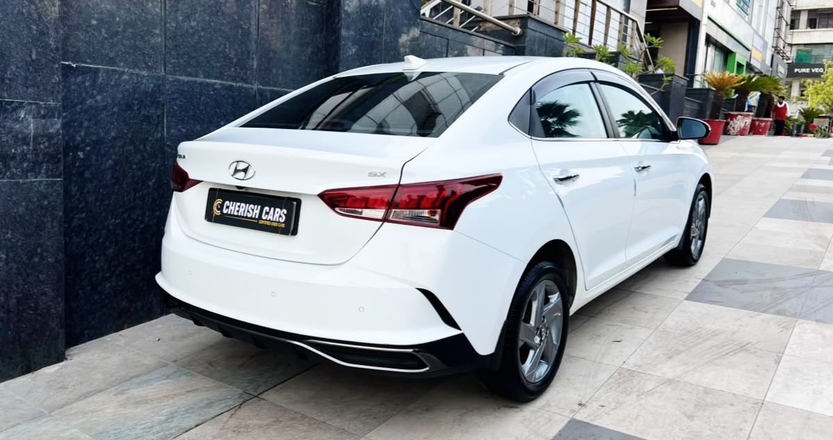 HYUNDAI VERNA- SX - SUNROOF - 2022