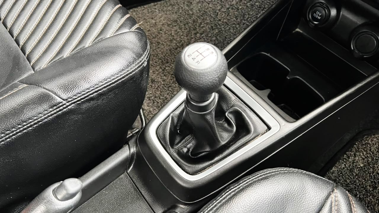 MARUTI SWIFT - LXI - 2019
