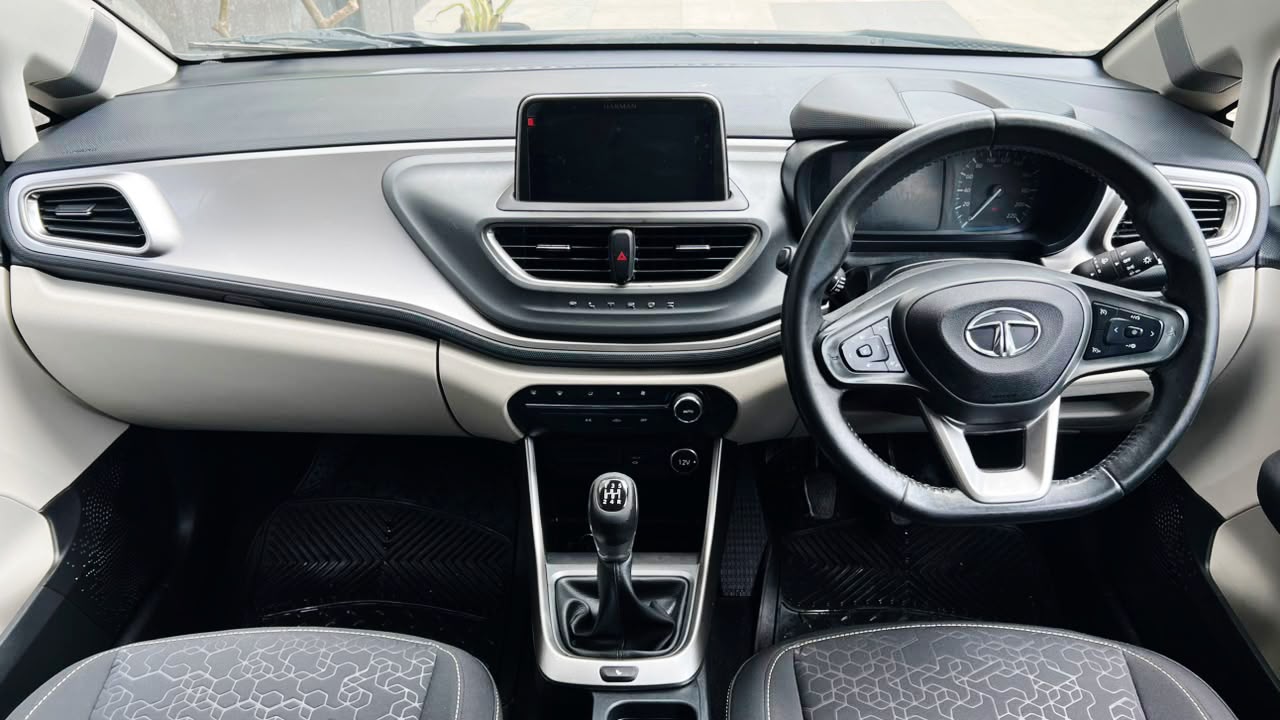 TATA ALTROZ – XZ - 2021