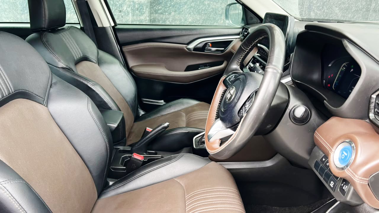 TOYOTA HYRYDER - V STRONG HYBRID - 2023