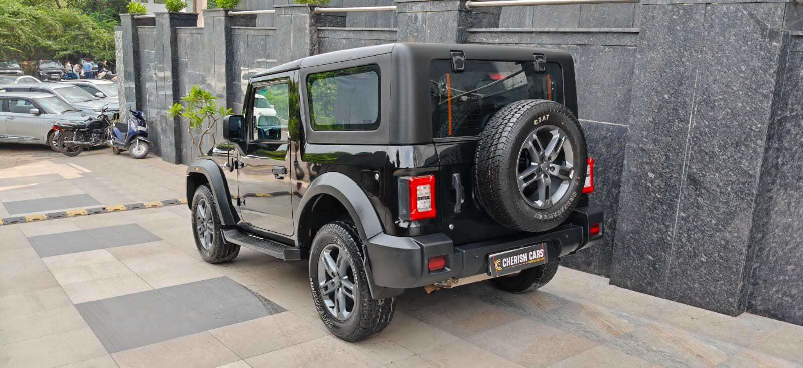 MAHINDRA THAR - LX HT 2WD -  AUTOMATIC - 2024
