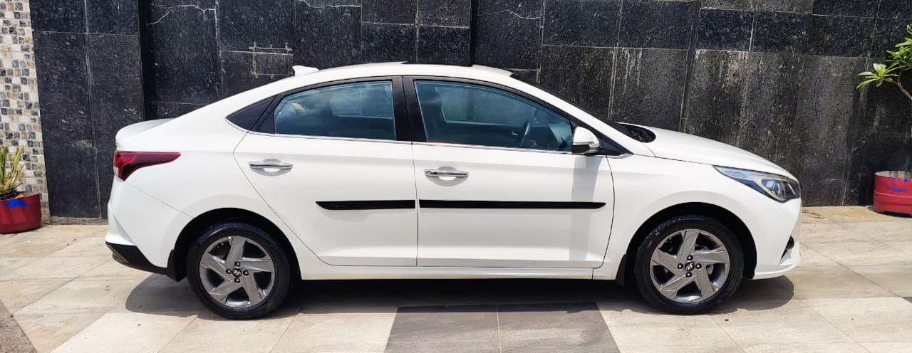 HYUNDAI VERNA- SX - SUNROOF - 2021