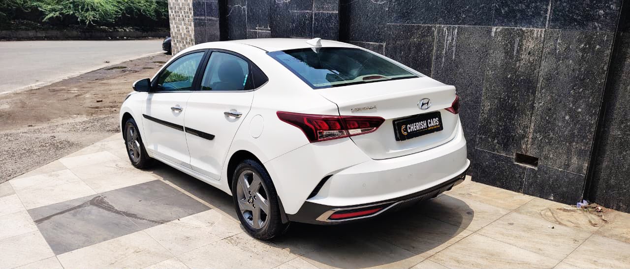 HYUNDAI VERNA- SX - SUNROOF - 2021