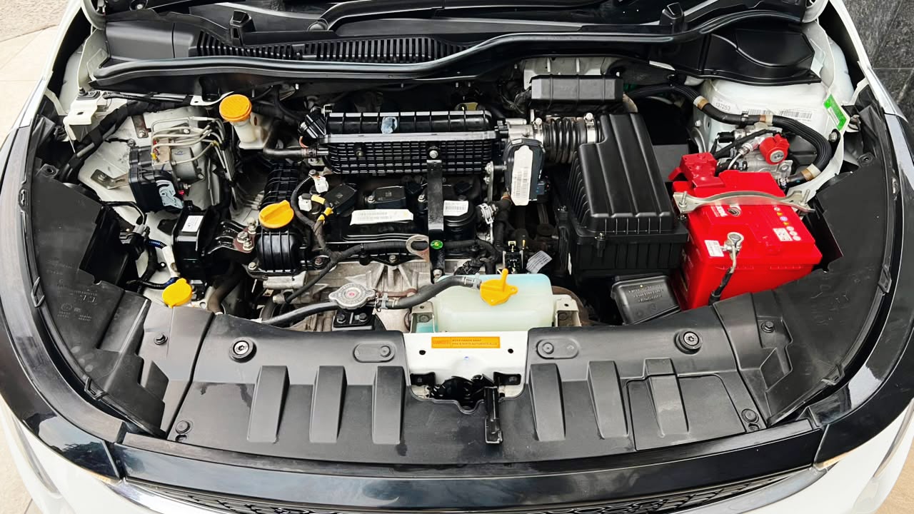 TATA ALTROZ -XZ PLUS S CNG - 2024