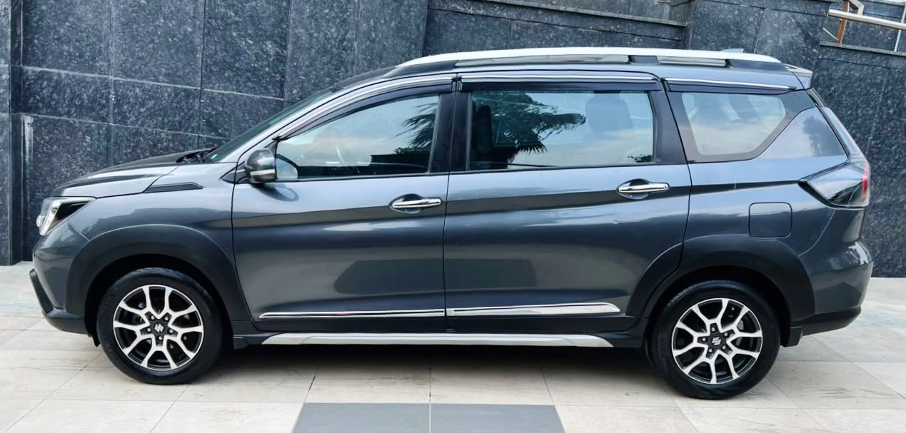 MARUTI - XL6 ZETA AT SMART HYBRID - AUTOMATIC - 2022