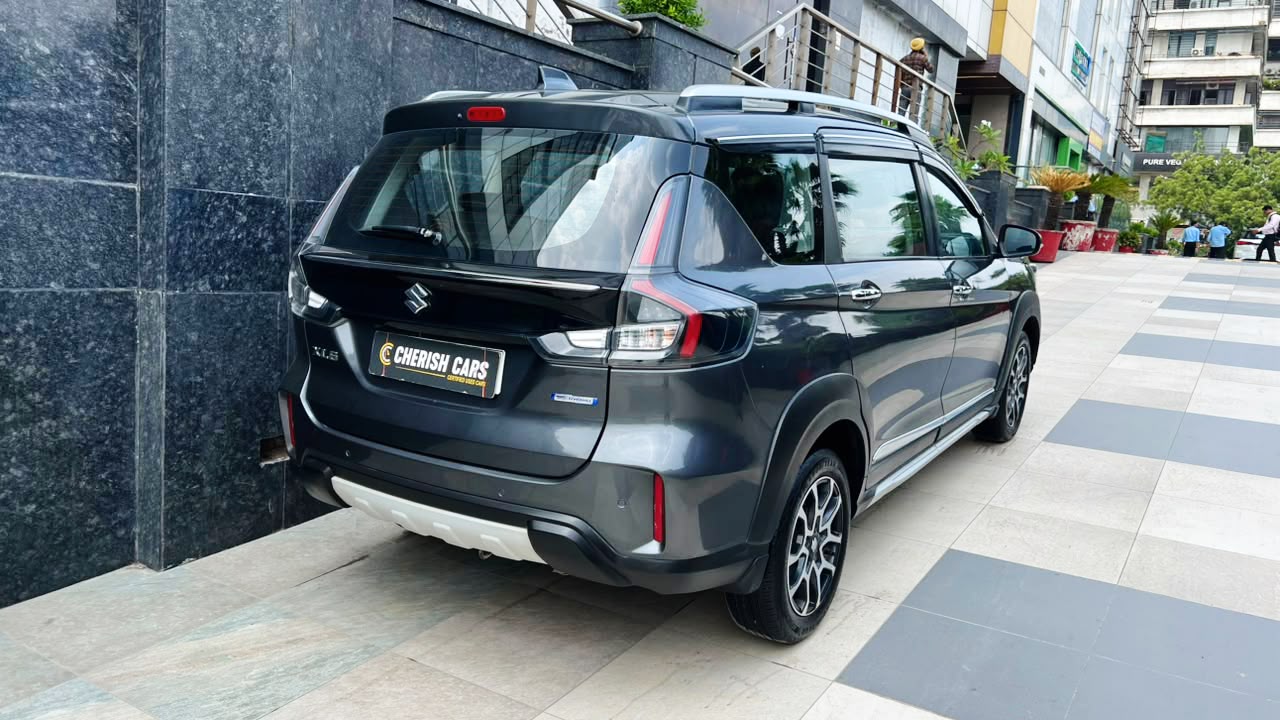 MARUTI - XL6 ZETA AT SMART HYBRID - AUTOMATIC - 2022