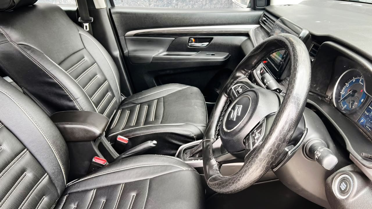 MARUTI - XL6 ZETA AT SMART HYBRID - AUTOMATIC - 2022