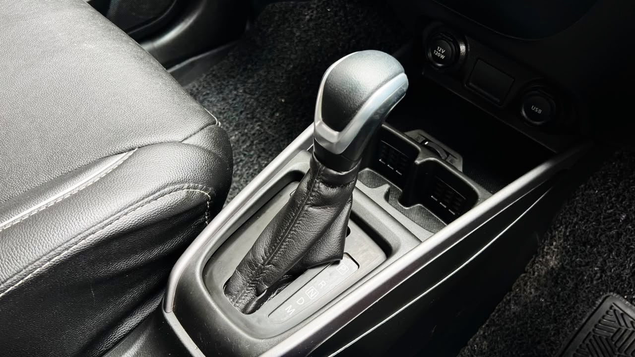 MARUTI - XL6 ZETA AT SMART HYBRID - AUTOMATIC - 2022