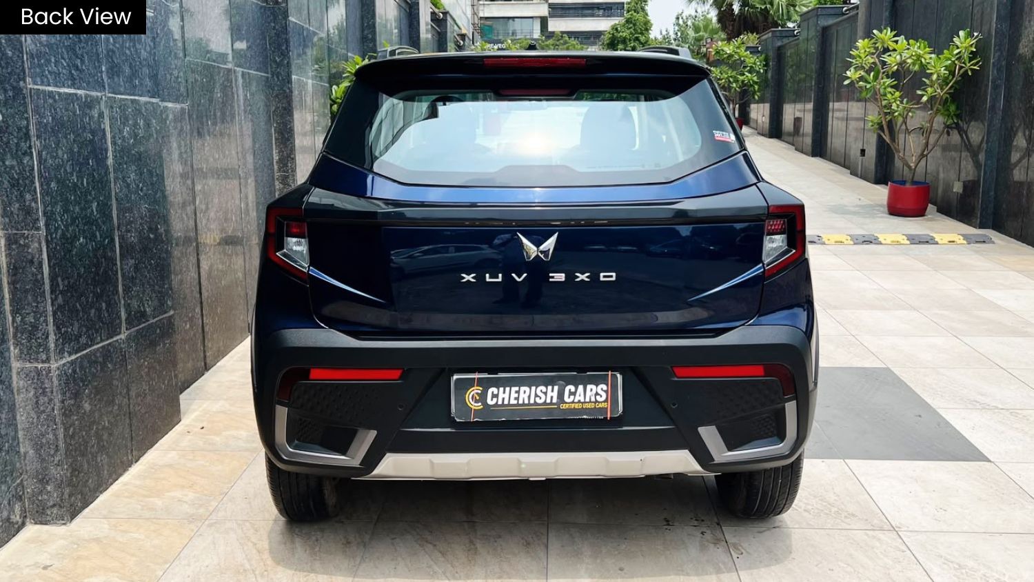 MAHINDRA XUV 3XO - MX3 - SUNROOF - 2025