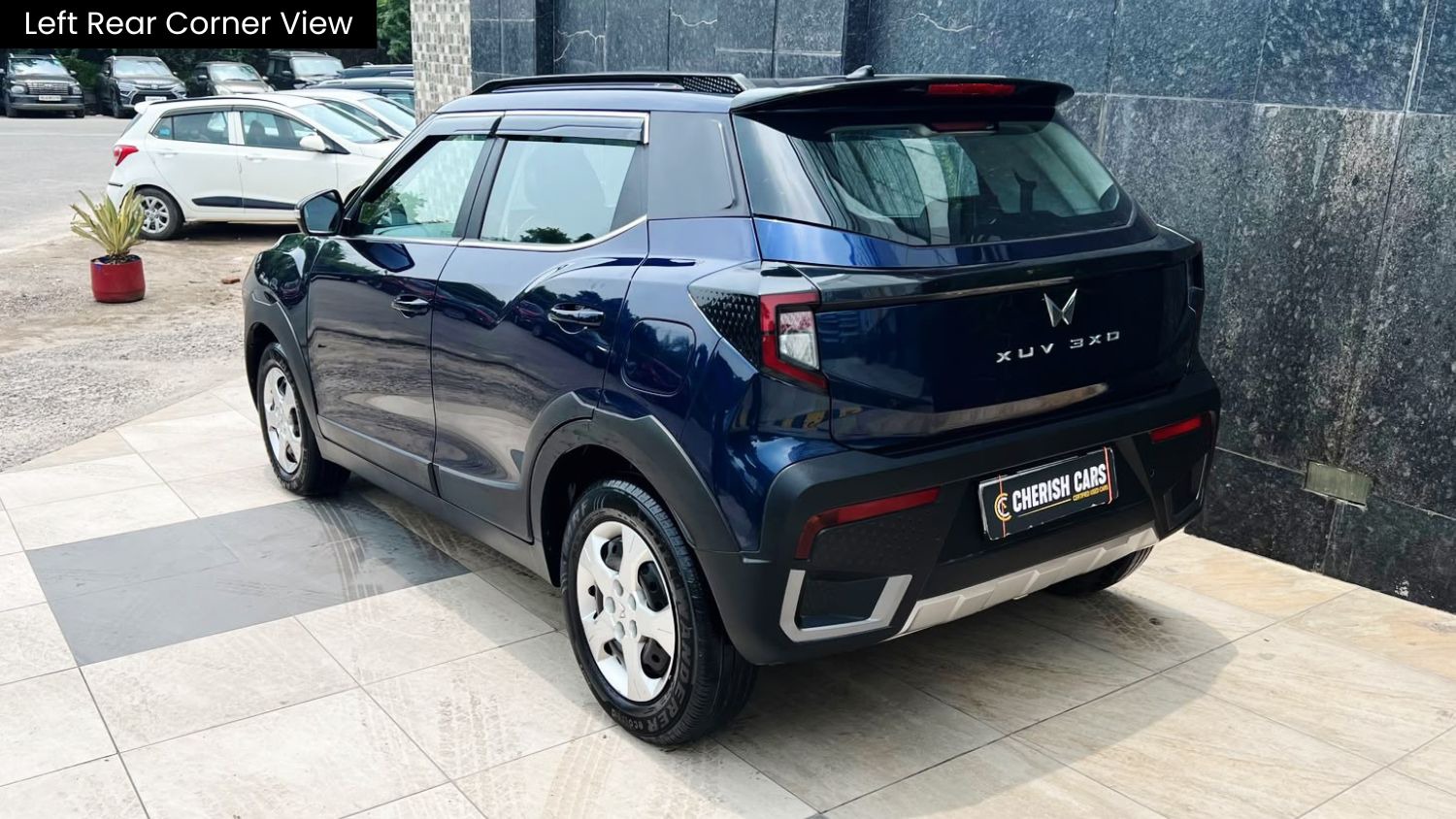 MAHINDRA XUV 3XO - MX3 - SUNROOF - 2025