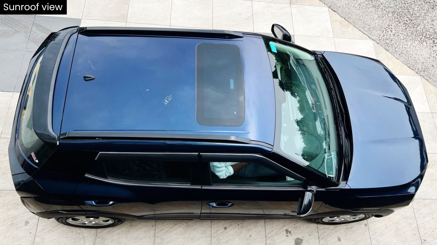 MAHINDRA XUV 3XO - MX3 - SUNROOF - 2025