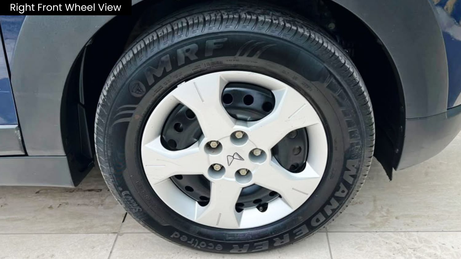MAHINDRA XUV 3XO - MX3 - SUNROOF - 2025