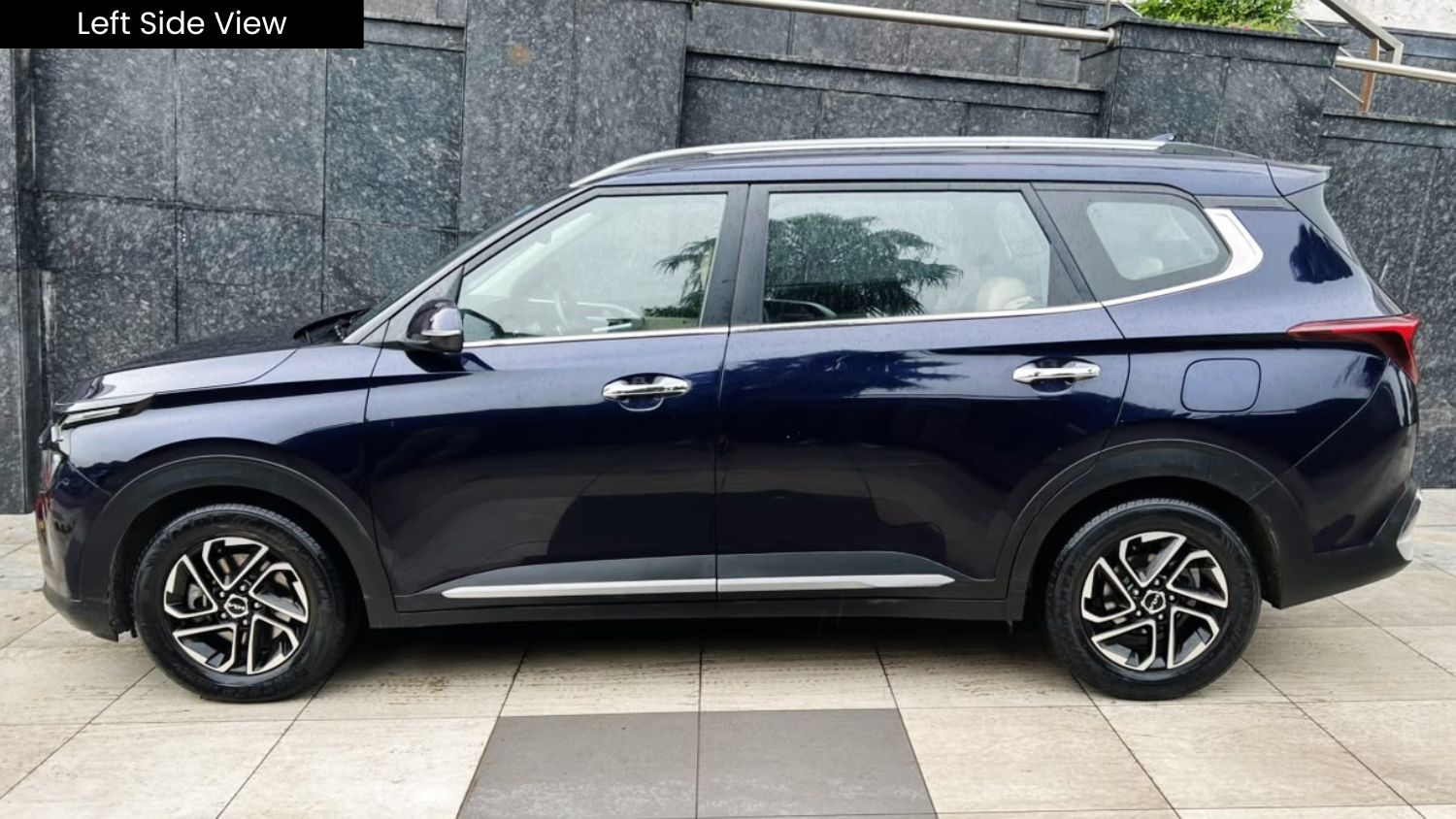 KIA CARENS - LUXURY PLUS DCT - SUNROOF - AUTOMATIC - 2022
