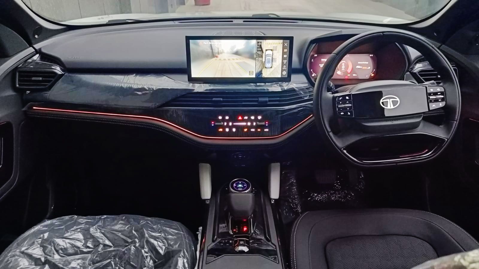 TATA HARRIER - FEARLESS X PLUS AT  - PANAROMIC SUNROOF - AUTOMATIC - UNREGISTERED