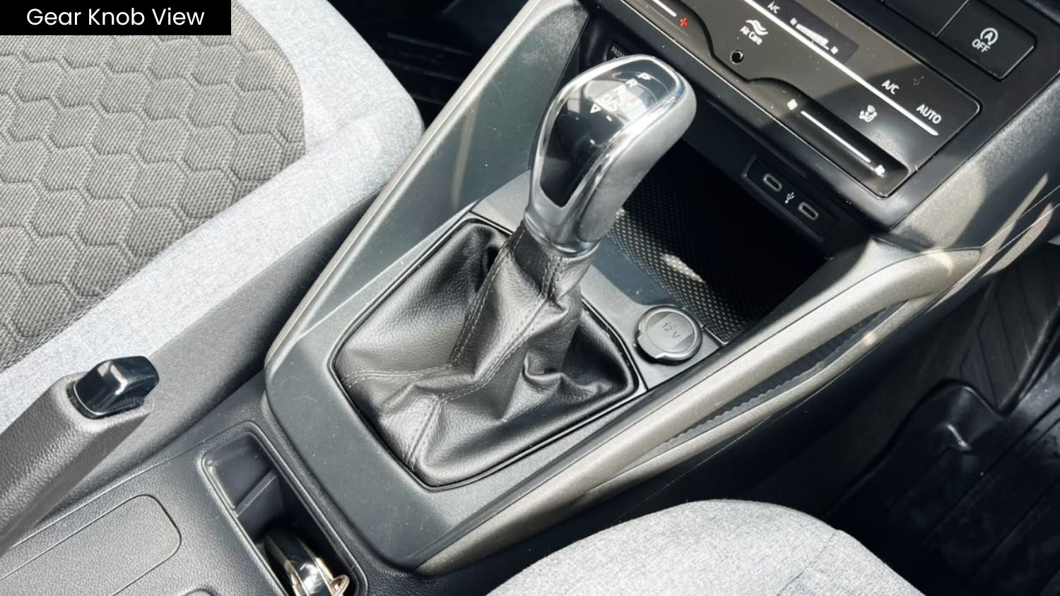 SKODA KYLAQ - SIGNATURE PLUS 1.0 TSI - AUTOMATIC - 2025