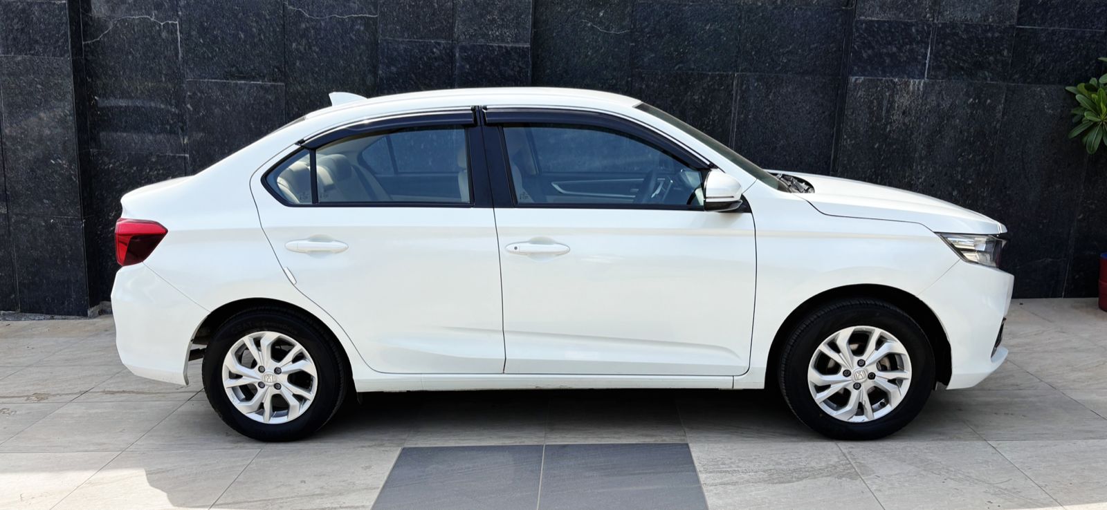HONDA AMAZE - S CVT CNG - AUTOMATIC - 2023