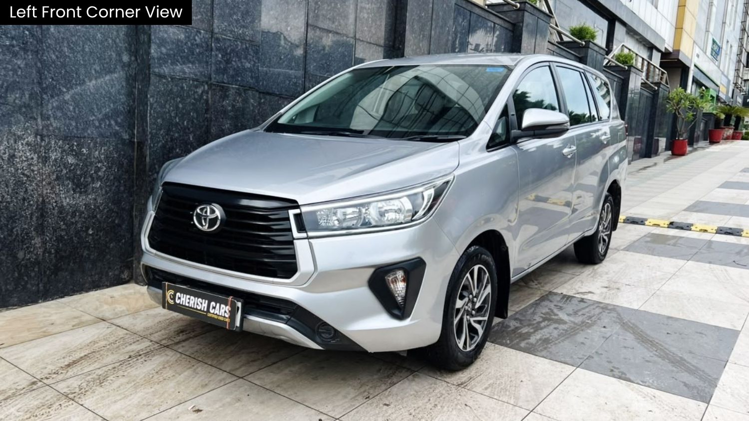 TOYOTA INNOVA CRYSTA 2.7 - G - 2022