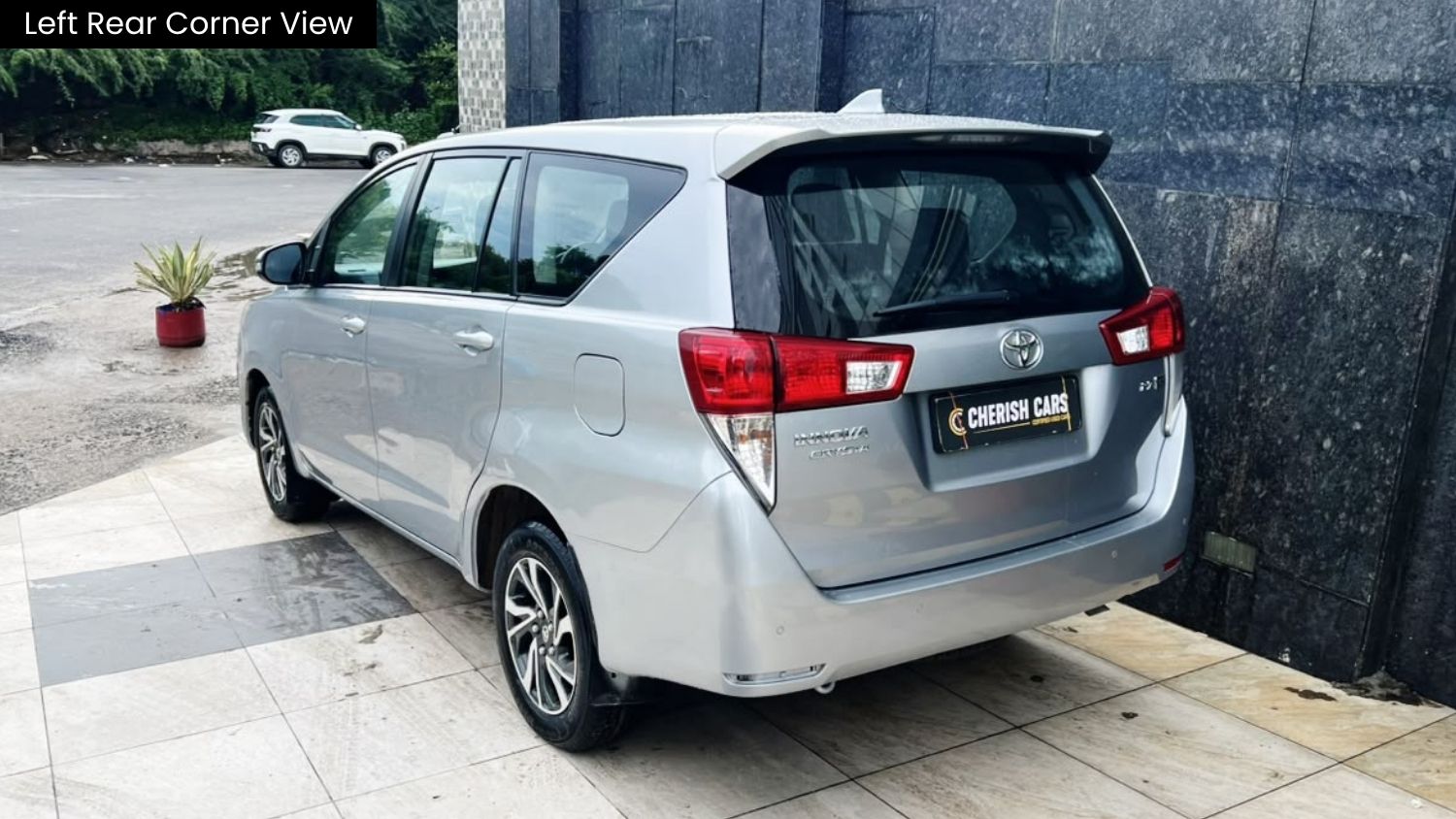 TOYOTA INNOVA CRYSTA 2.7 - G - 2022