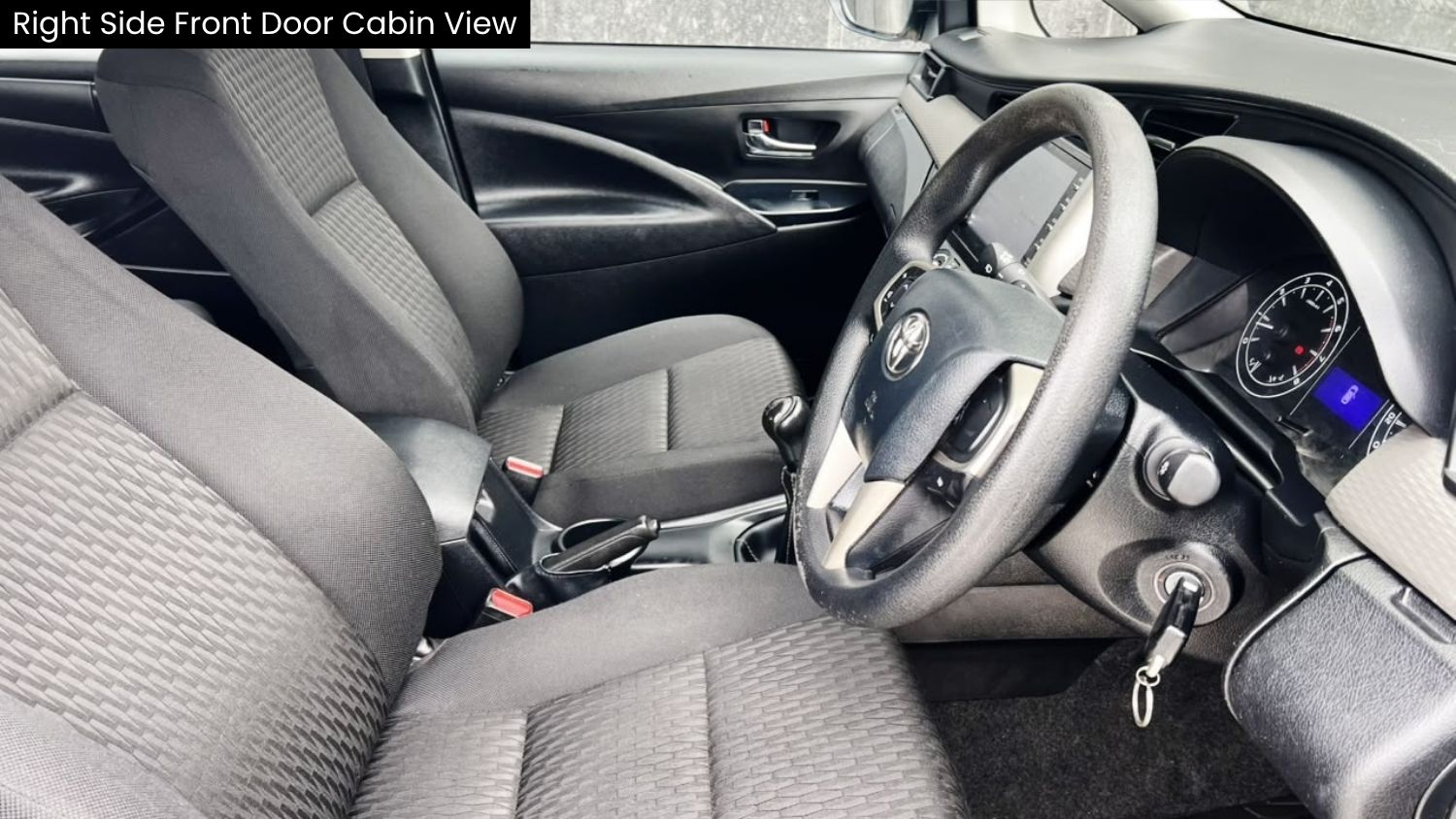 TOYOTA INNOVA CRYSTA 2.7 - G - 2022