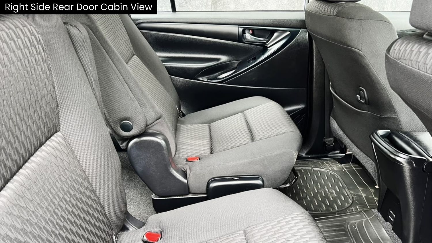 TOYOTA INNOVA CRYSTA 2.7 - G - 2022