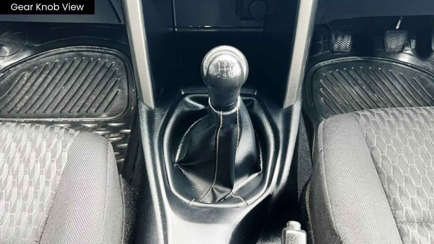 TOYOTA INNOVA CRYSTA 2.7 - G - 2022