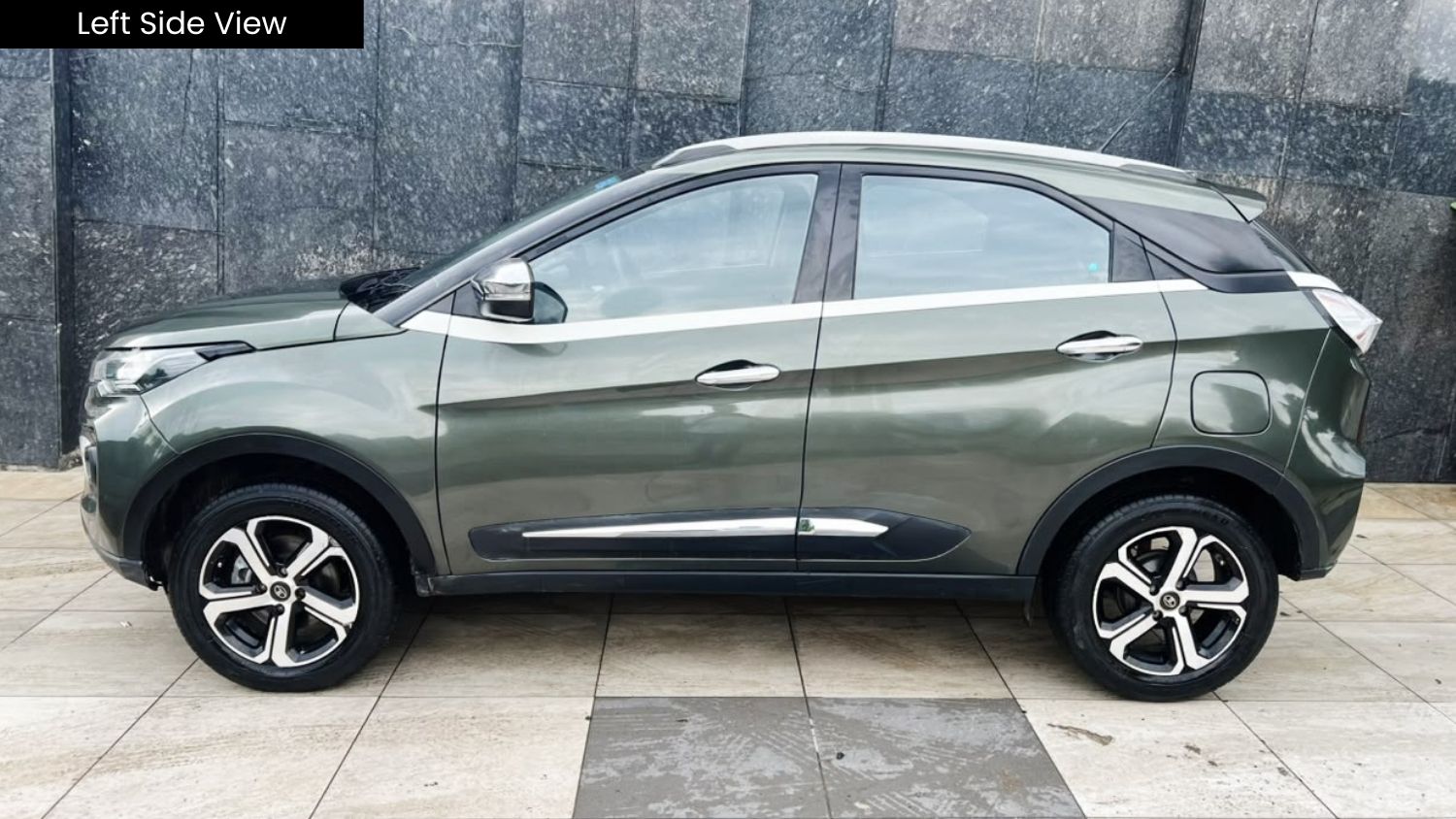 TATA NEXON - XMA CNG - AUTOMATIC - 2023