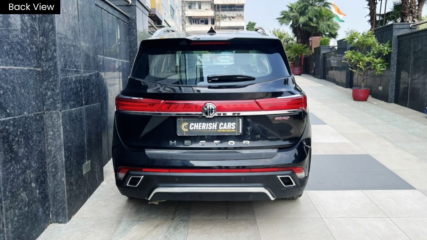 MG HECTOR PLUS - SAVVY PRO CVT – PANAROMIC SUNROOF - AUTOMATIC - 2024