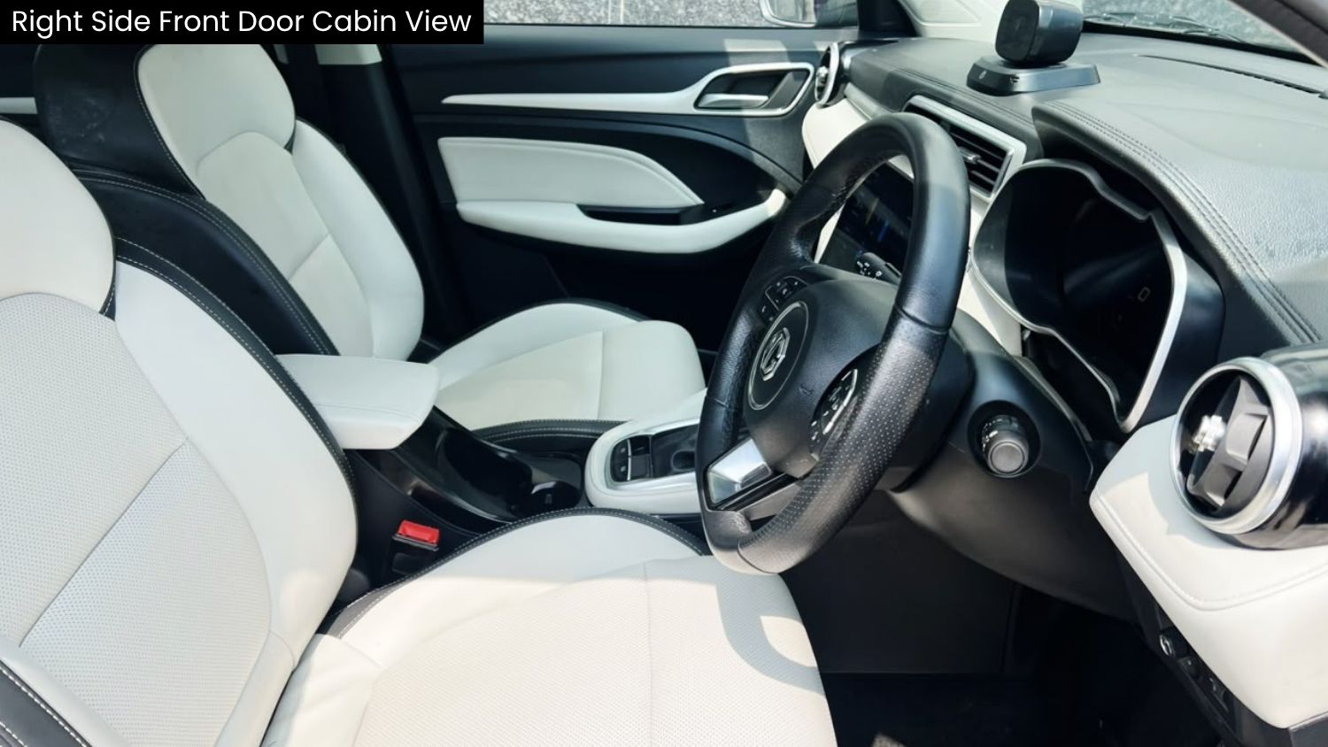 MG ASTOR - SHARP CVT - PANAROMIC SUNROOF - AUTOMATIC - 2024