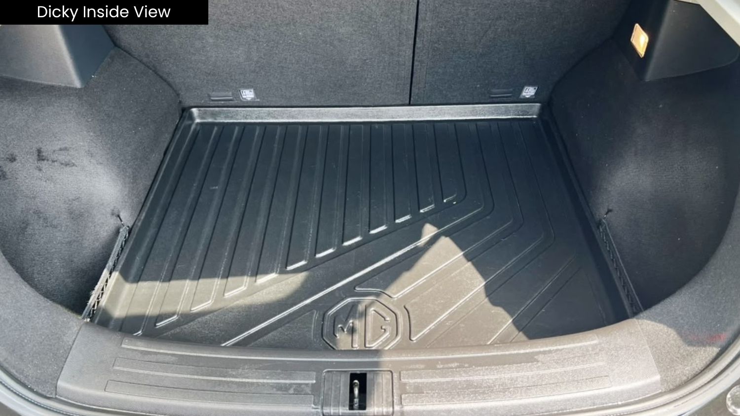 MG ASTOR - SHARP CVT - PANAROMIC SUNROOF - AUTOMATIC - 2024