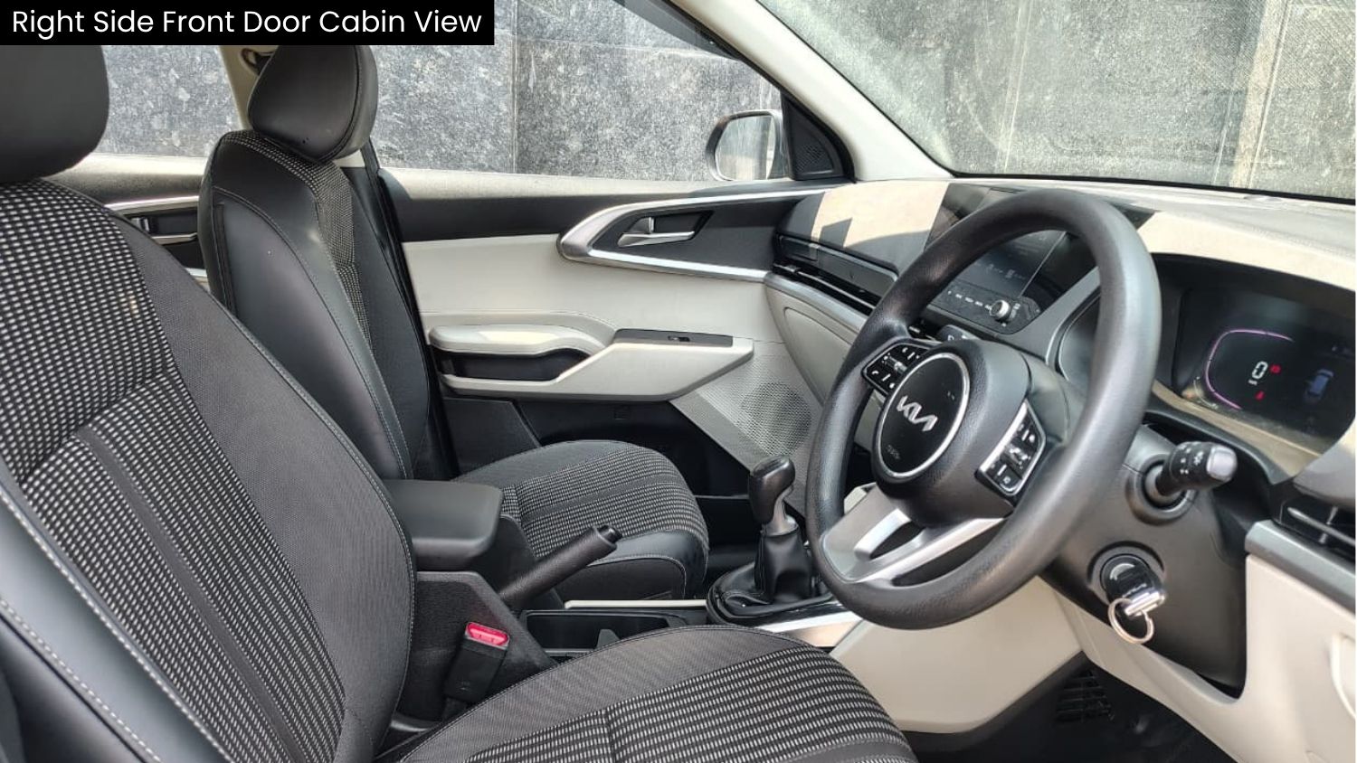 KIA CARENS - PRESTIGE - 2023