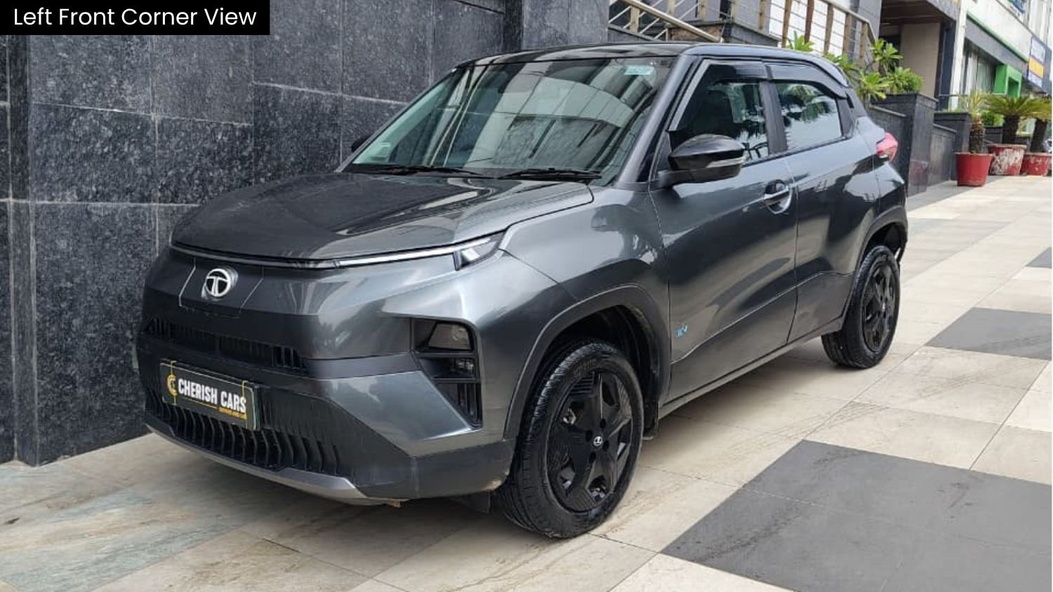 TATA PUNCH EV - ADVENTURE  S LONG RANGE - SUNROOF- 2025