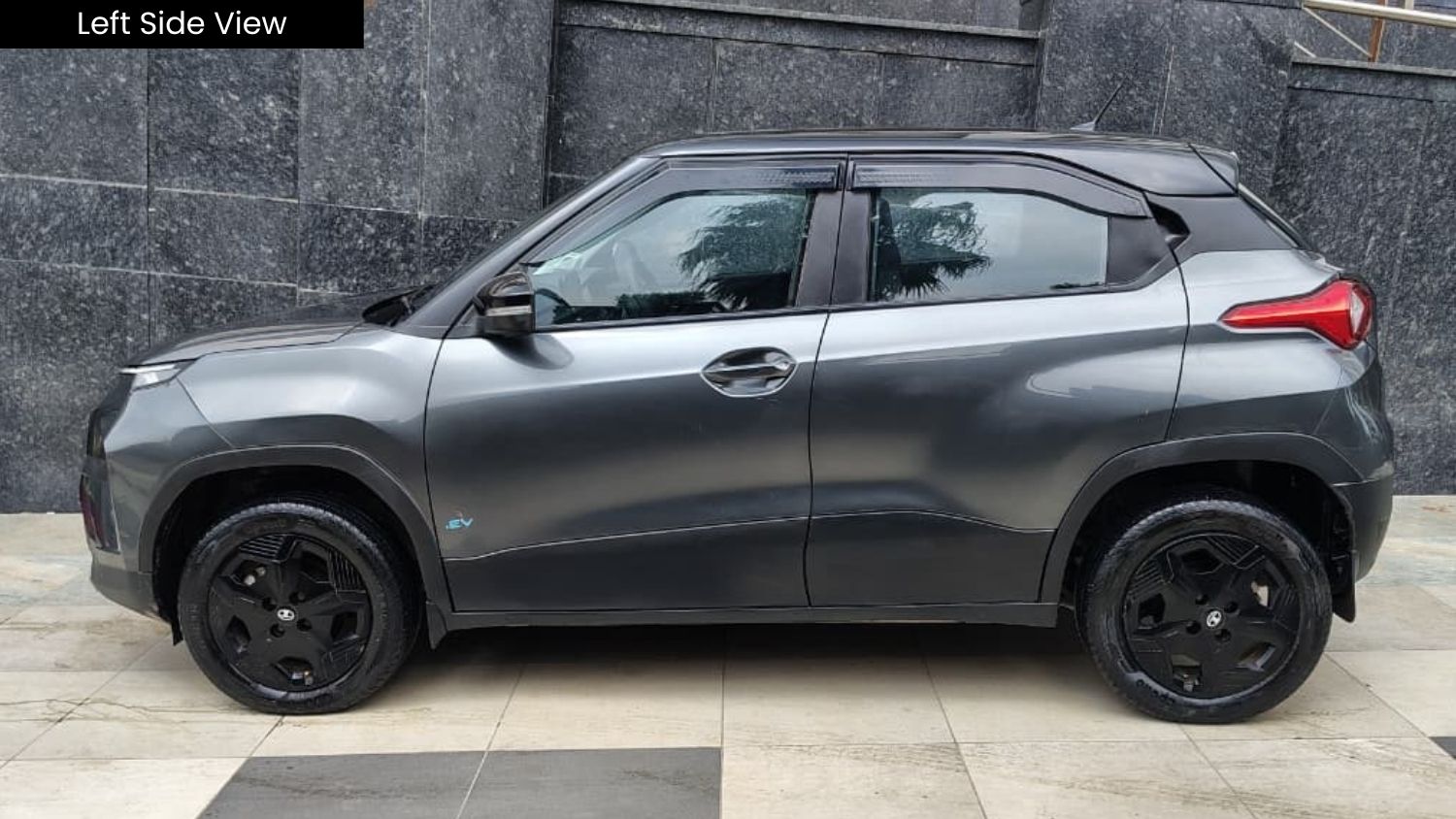 TATA PUNCH EV - ADVENTURE  S LONG RANGE - SUNROOF- 2025