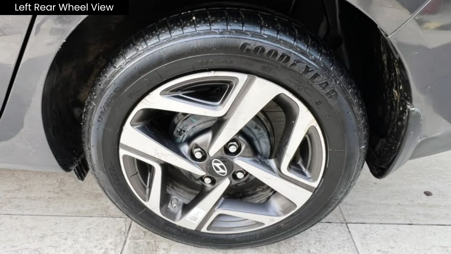 HYUNDAI AURA - SX CNG  - 2023