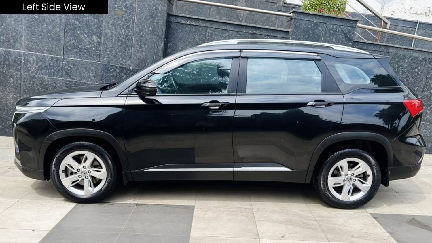MG HECTOR - SHINE PRO CVT – SUNROOF - AUTOMATIC - 2024