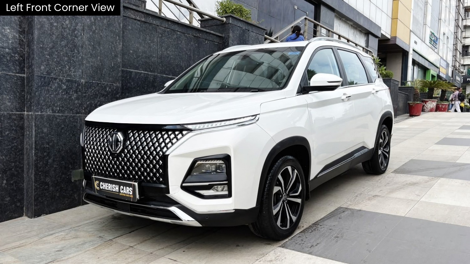 MG HECTOR - SHARP PRO CVT – PANAROMIC SUNROOF - AUTOMATIC - 2024