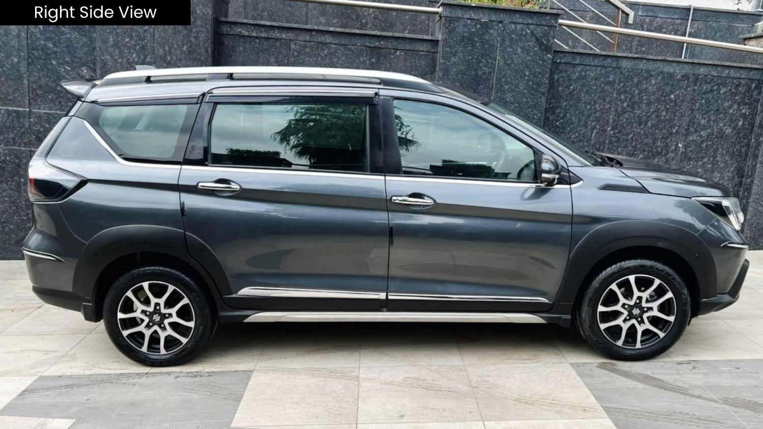 MARUTI - XL6 ALPHA AT SMART HYBRID - AUTOMATIC - 2024