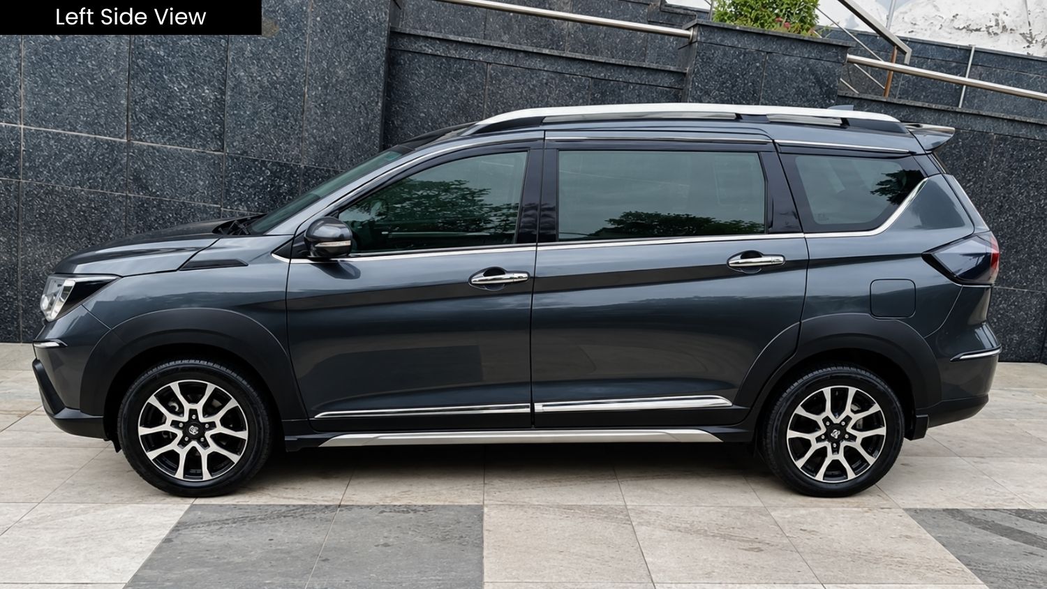 MARUTI - XL6 ALPHA AT SMART HYBRID - AUTOMATIC - 2024