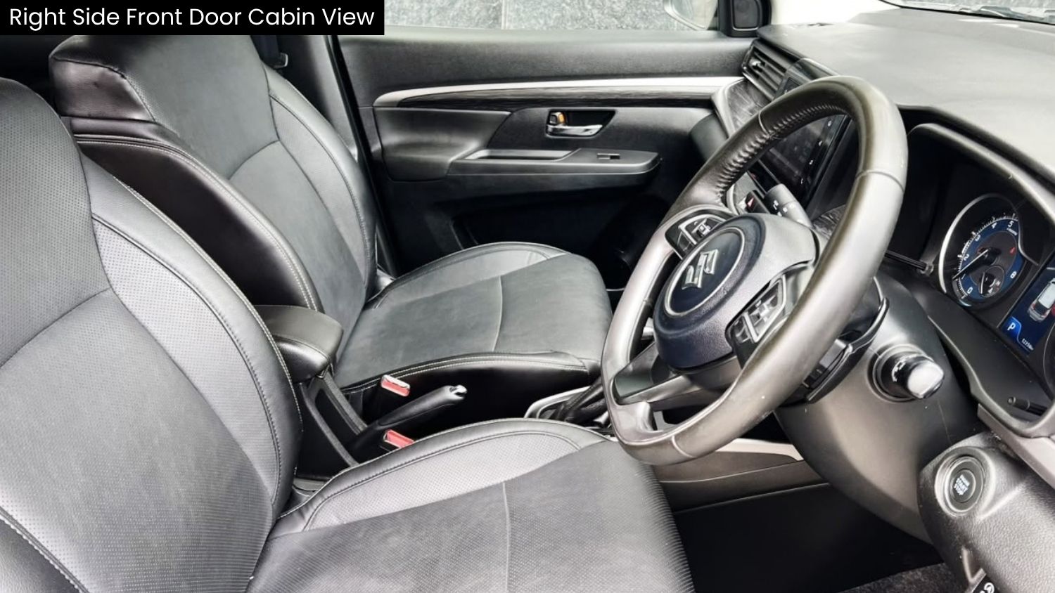 MARUTI - XL6 ALPHA AT SMART HYBRID - AUTOMATIC - 2024