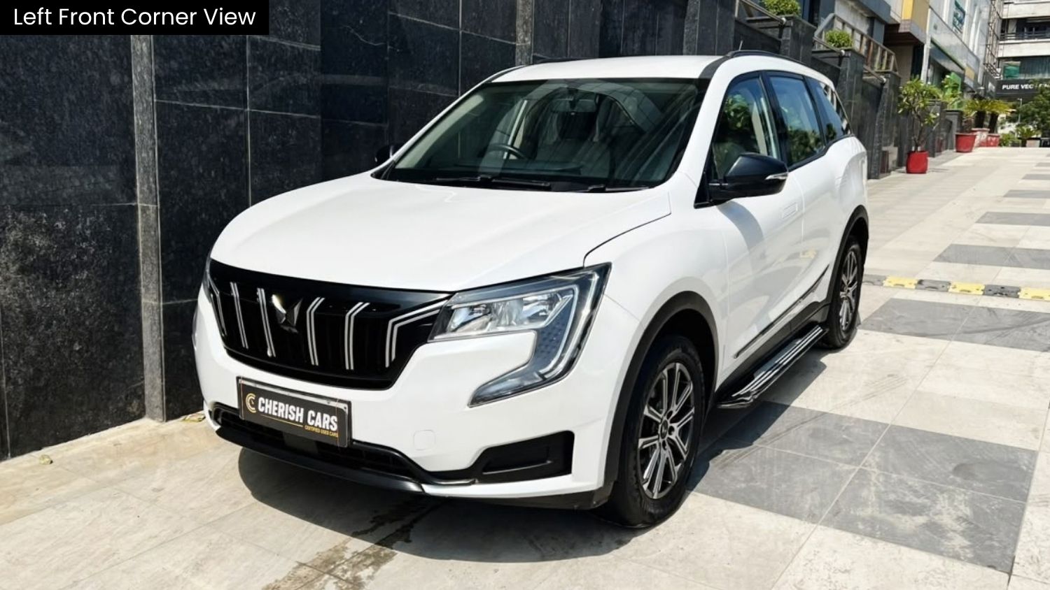 MAHINDRA XUV 700 - MX - 2023