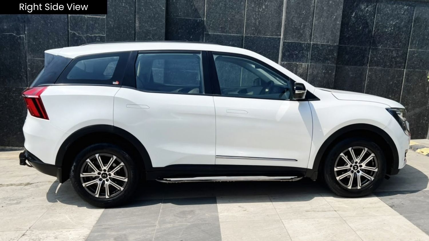 MAHINDRA XUV 700 - MX - 2023