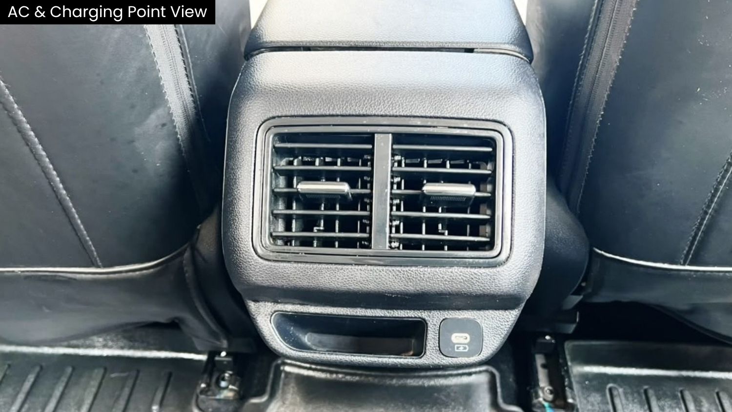 MAHINDRA XUV 700 - MX - 2023