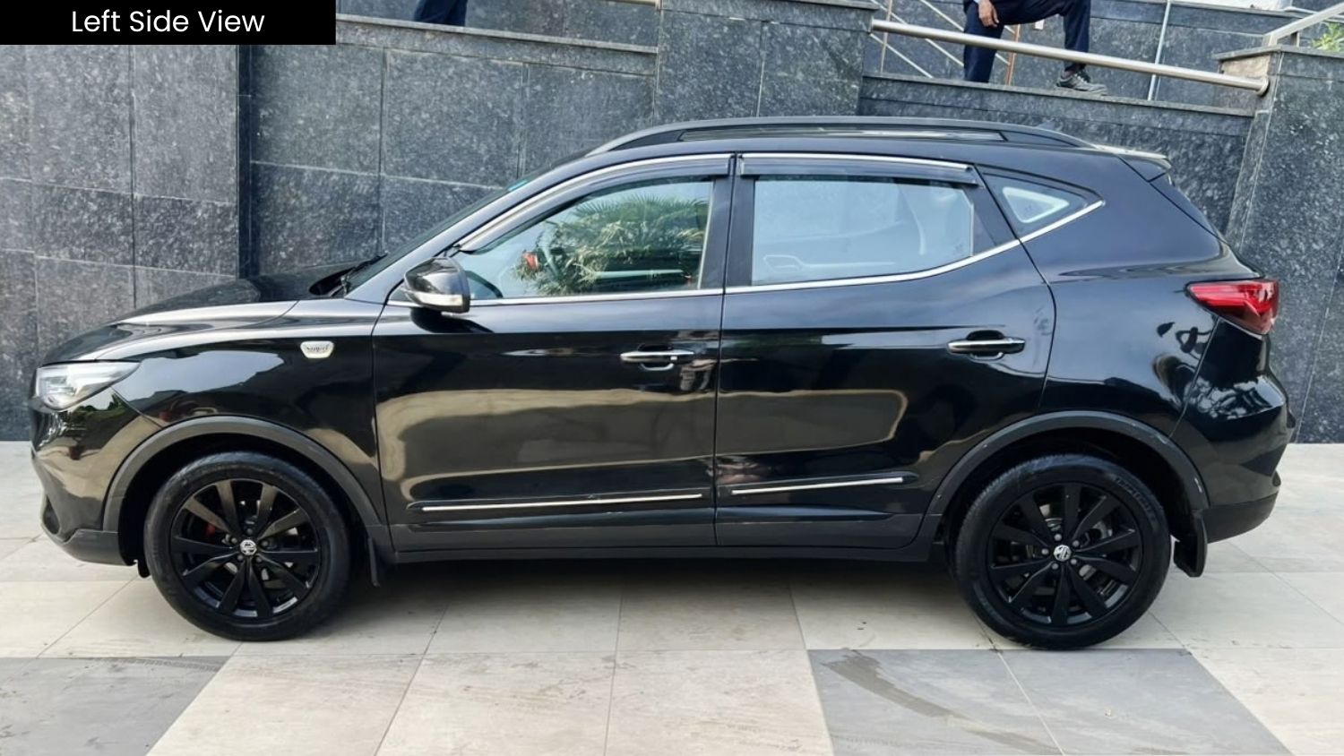 MG ASTOR - BLACK STORM CVT - PANAROMIC SUNROOF - AUTOMATIC - 2023