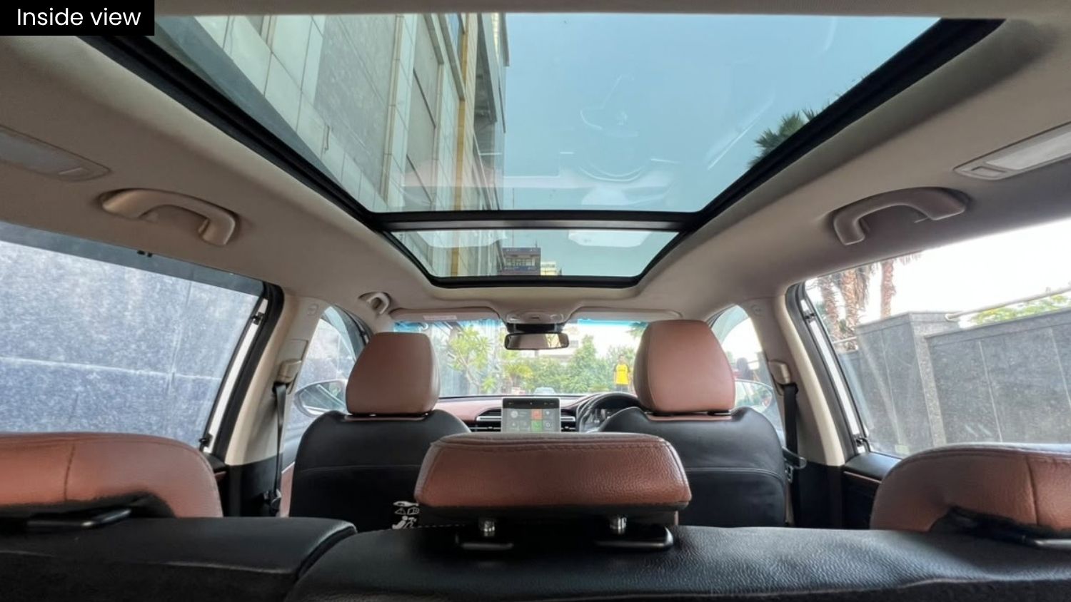 MG HECTOR PLUS - SAVVY PRO CVT – PANAROMIC SUNROOF - AUTOMATIC - 2023