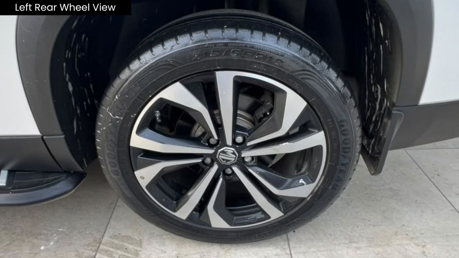 MG HECTOR PLUS - SAVVY PRO CVT – PANAROMIC SUNROOF - AUTOMATIC - 2023