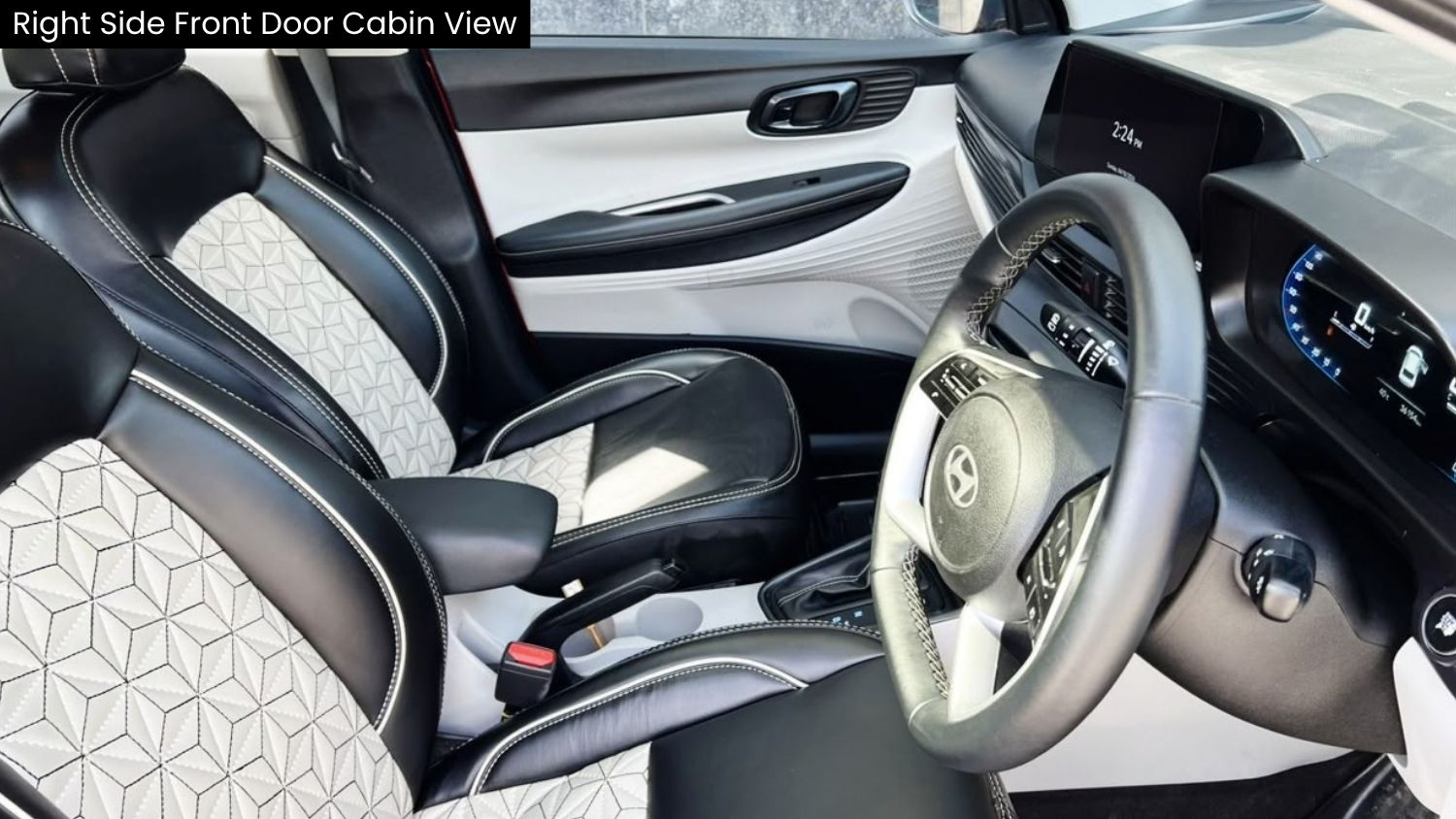 HYUNDAI i20 - ASTA OPTIONAL TURBO IVT - AUTOMATIC - SUNROOF 2023