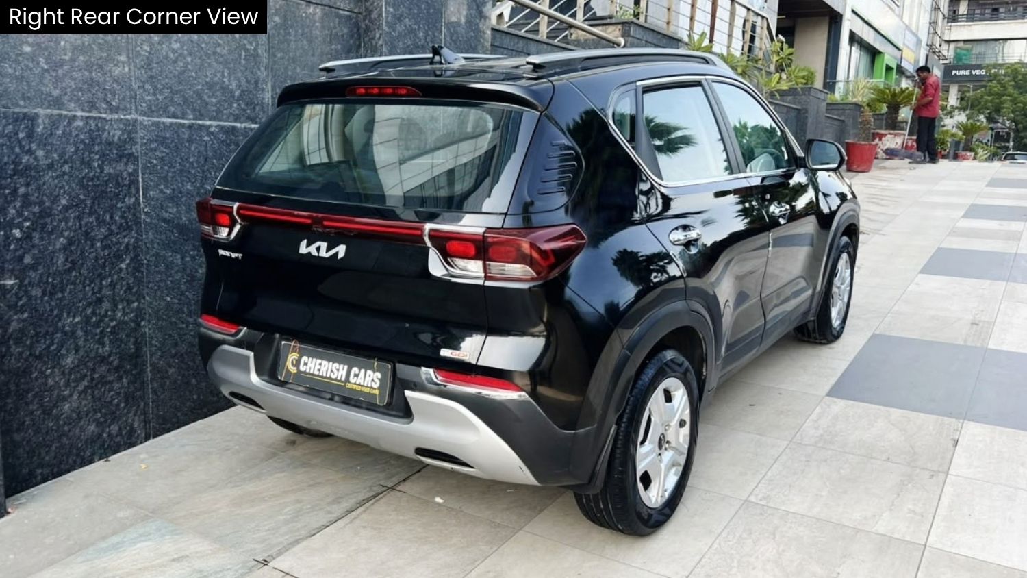 KIA SONET - HTK PLUS IMT - SUNROOF - 2023