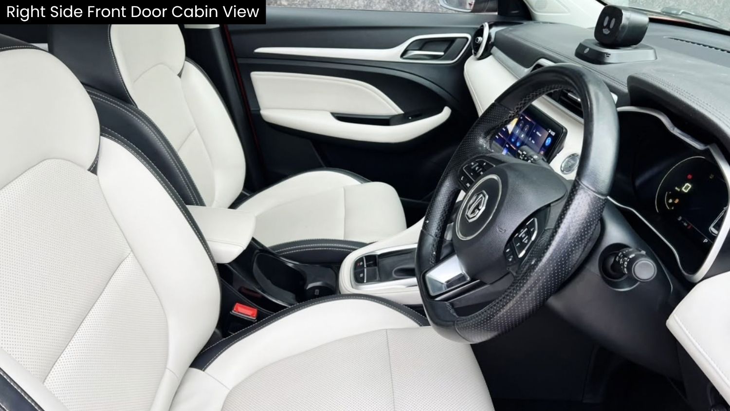 MG ASTOR - SHARP CVT - PANAROMIC SUNROOF - AUTOMATIC - 2022
