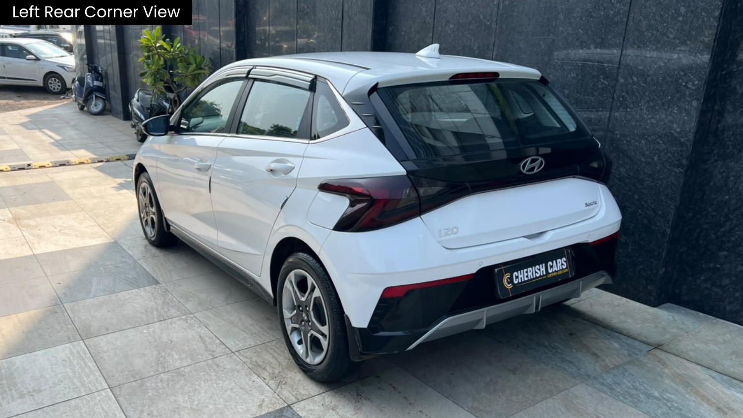 HYUNDAI i20 - SPORTZ IVT - AUTOMATIC - 2023