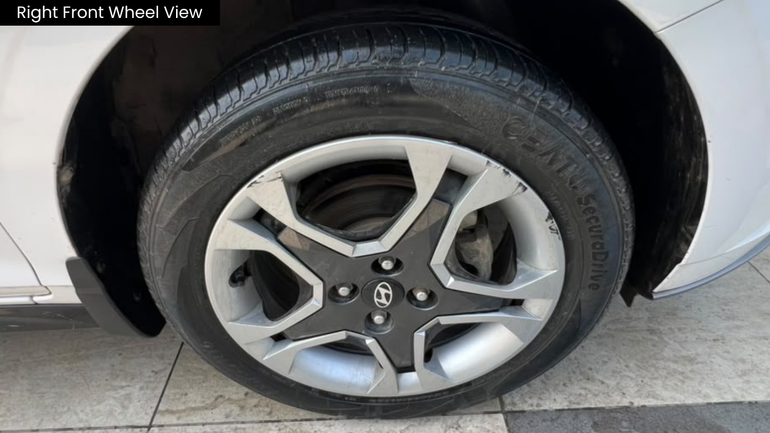 HYUNDAI i20 - SPORTZ IVT - AUTOMATIC - 2023